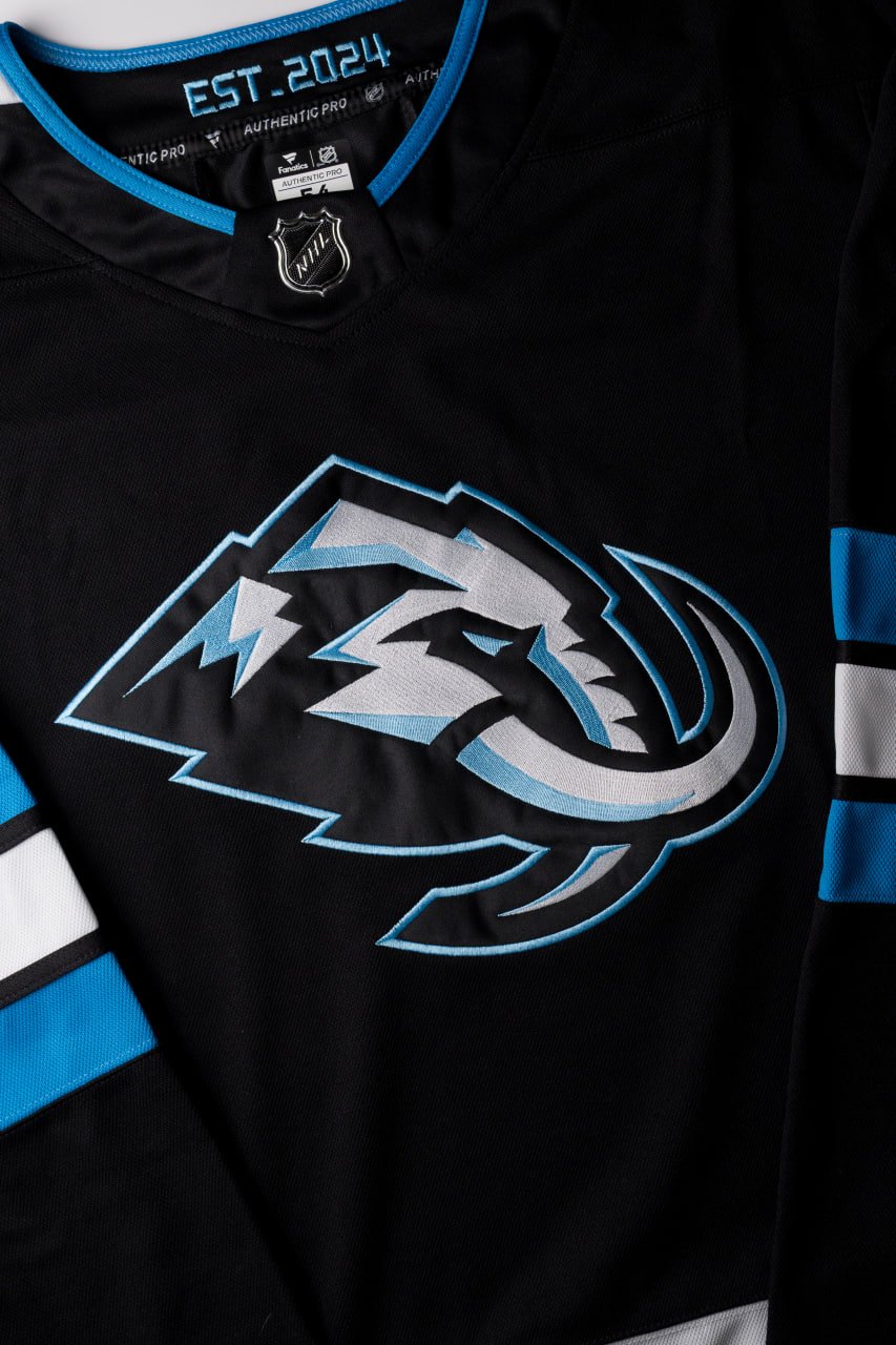 Utah Mammoth Black Home